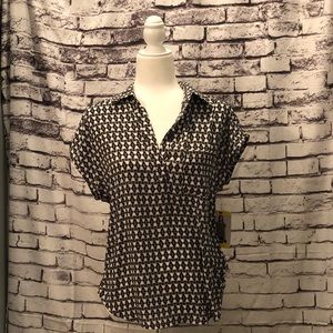 Size small Pleione top